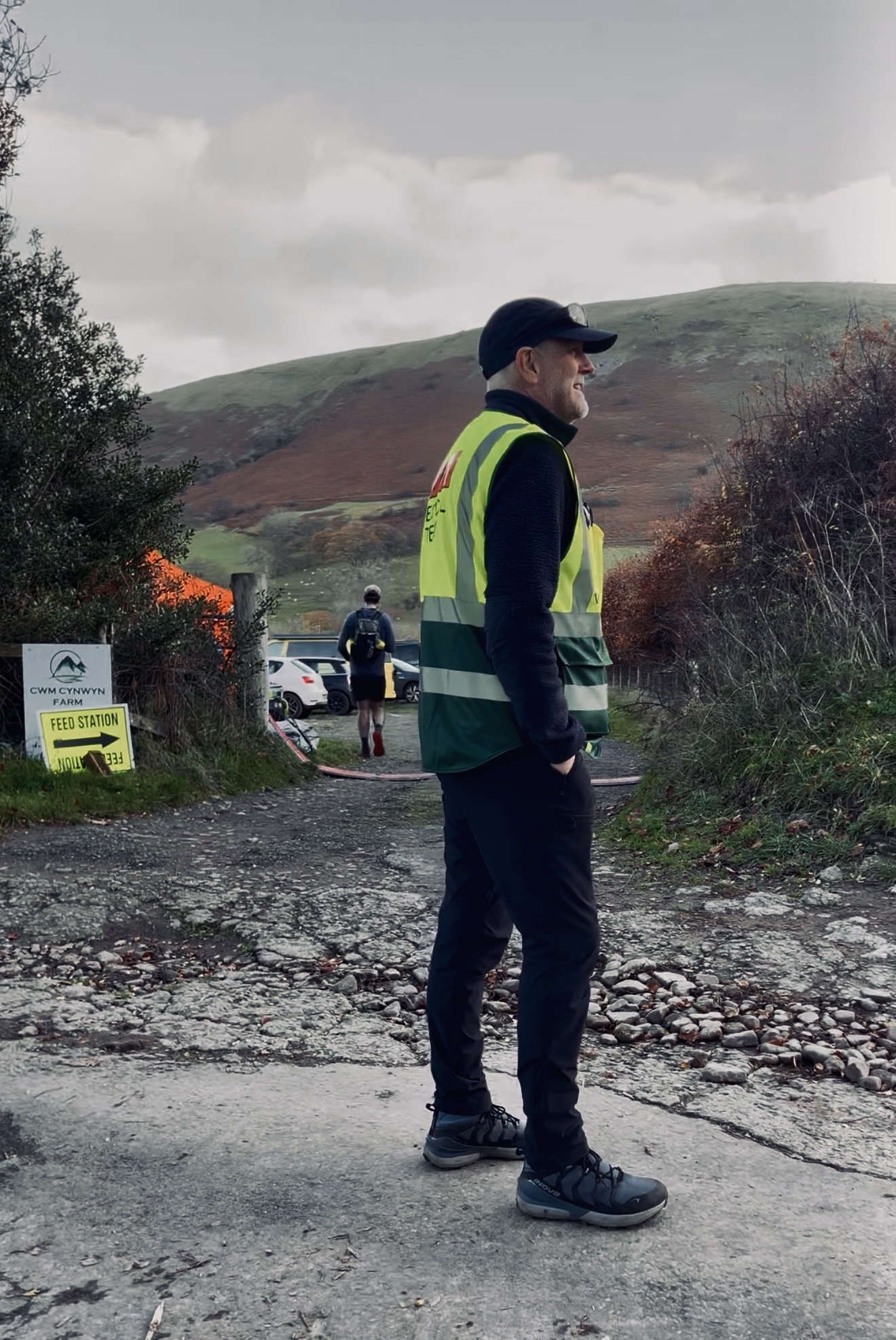 ultra marathon medical treatment aid station UK